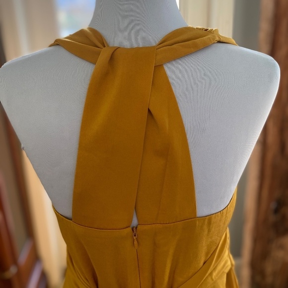 Banana Republic Halter Maxi Dres,  Size 4 - Picture 5 of 15